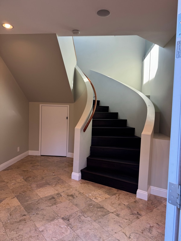 Building Photo - 1011 Alewa Dr