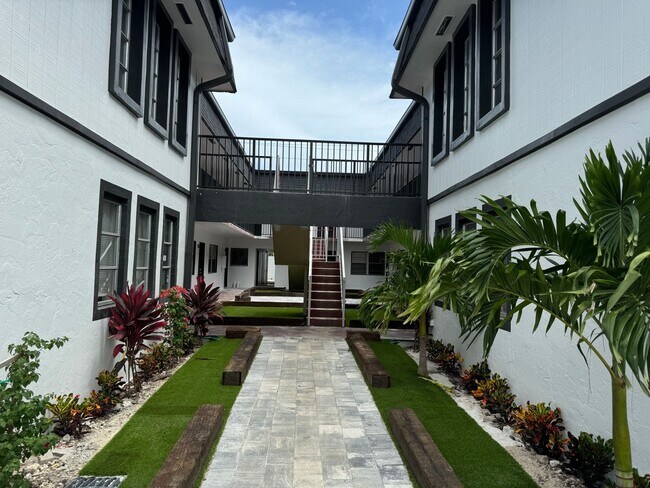 Foto del interior - Fillmore Gardens LLC
