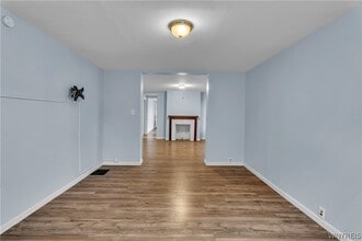 Building Photo - 212 Lockwood Ave