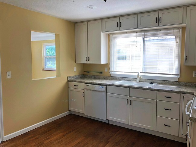 Building Photo - 308 McGinley St