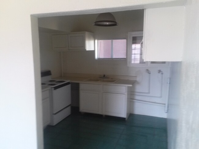 Foto del edificio - Enjoy Privacy in this 1BR Duplex with Larg...