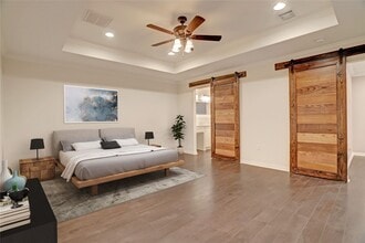 Building Photo - 5438 Briarbend Dr