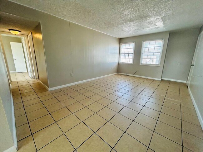 Foto del edificio - 2777 L B McLeod Rd