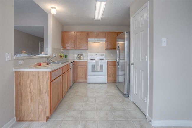 Building Photo - 14028 Buckskin Dr