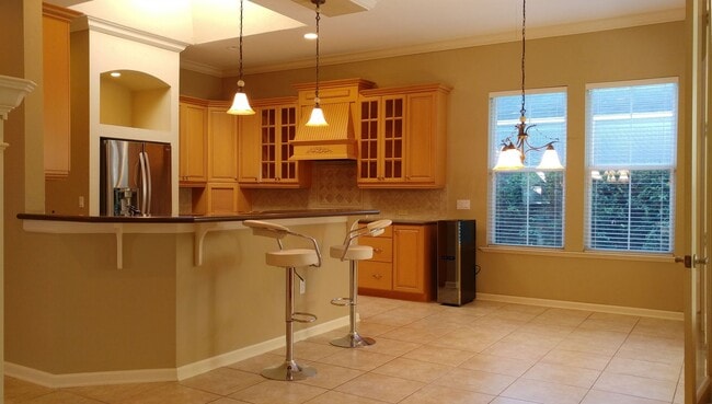Building Photo - 3813 SW 91st Dr