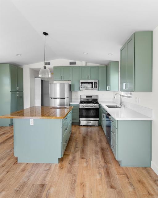 Foto del edificio - 1751 Tamarack Ave