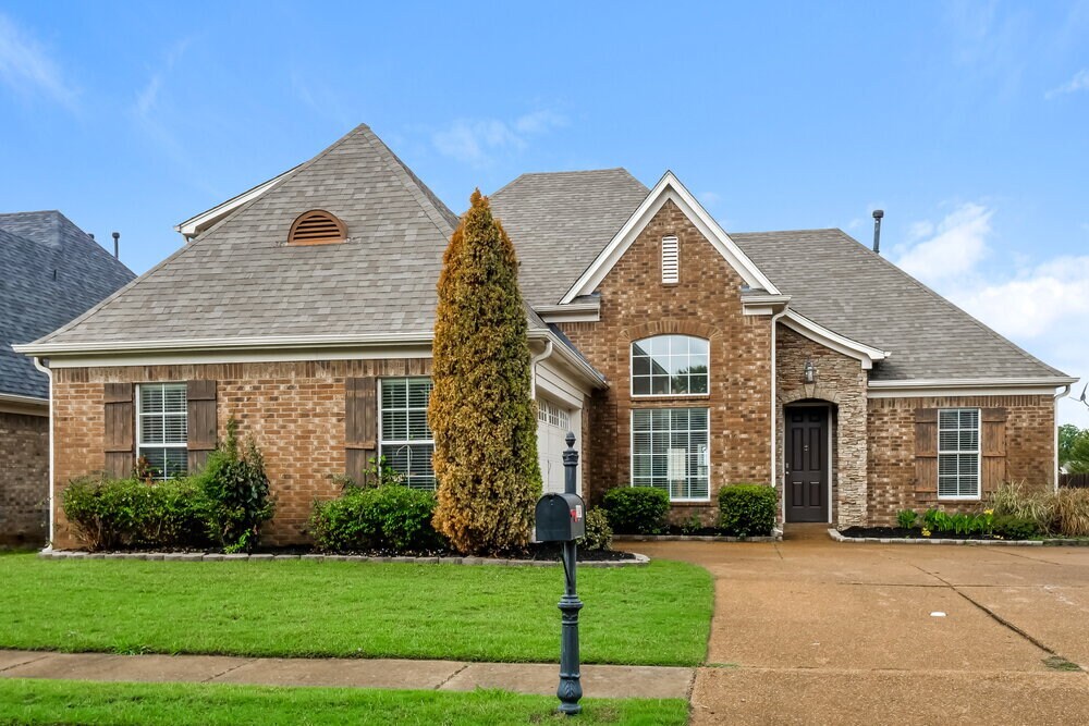 Foto principal - 1741 Englehart St