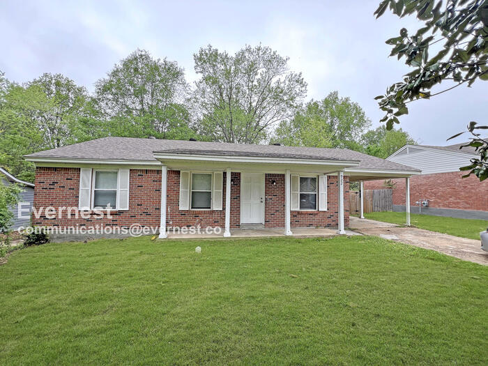 Primary Photo - 922 Woodburne Pl