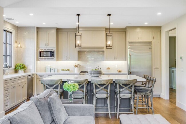 Building Photo - RARE 2 BEDROOM, 2 BATHROOM LUXURY ADU/GUEST HOME IN MONTE SERENO. MUST SEE!!!