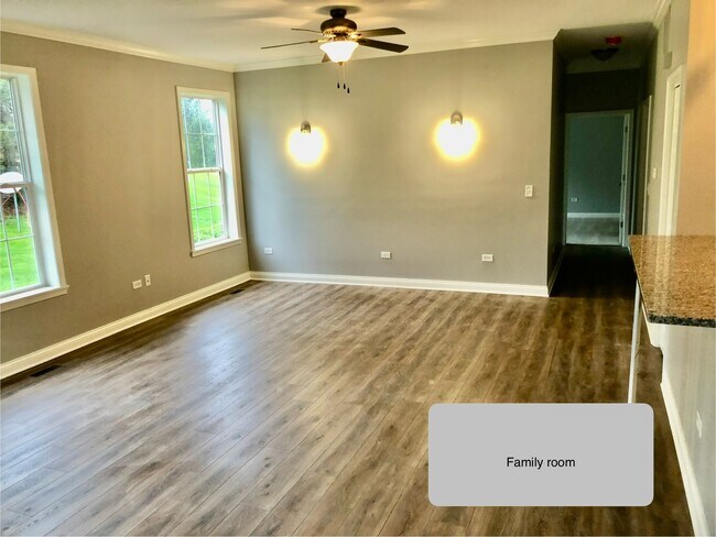 Foto del edificio - 24129 Walnut Cir