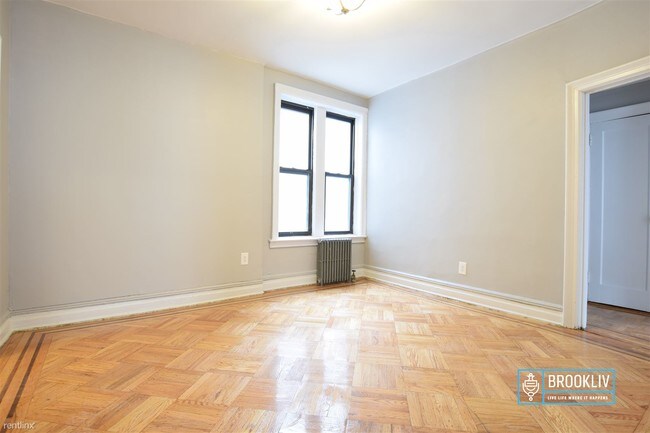 Foto del edificio - 868 47th St