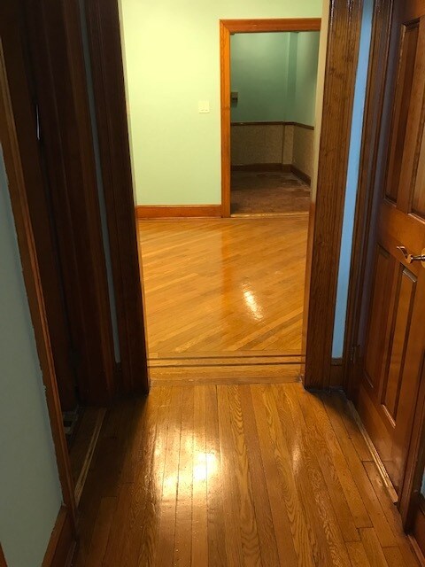 Foto del edificio - 6298 Saunders St