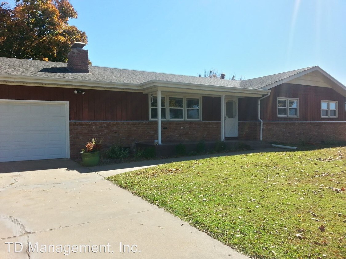 Primary Photo - 362 N Nicholas Rd
