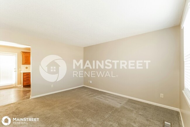 Foto del edificio - 1513 W POPLAR ST, OLATHE, KS 66061
