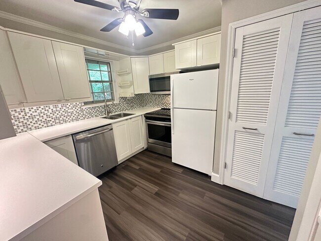 Building Photo - Condo for rent in Vestavia Hills