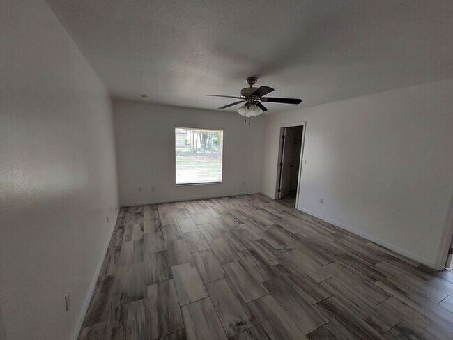 Building Photo - 4 CEDAR PASS