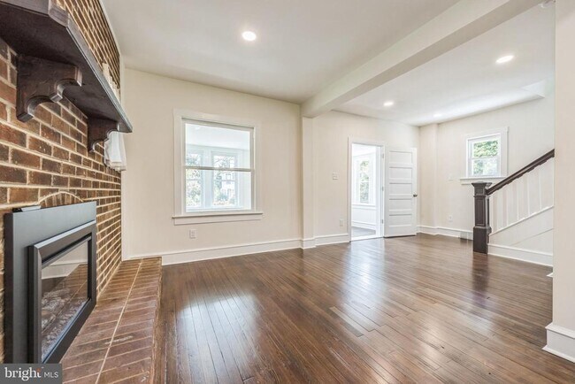 Foto del edificio - 725 Belmont Ave