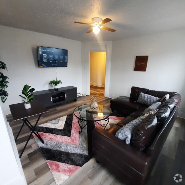 Building Photo - 754 Sullivant Ave