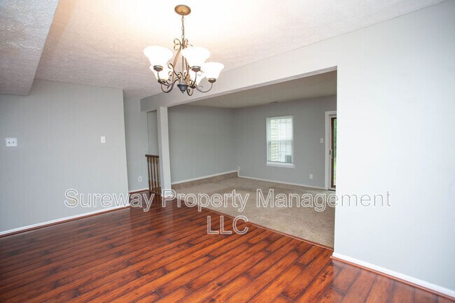 Building Photo - 38 Dorchester Cir