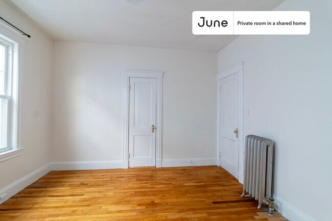 Foto del edificio - Room in Shared 4 bed/1 bath home in Dorchester Center