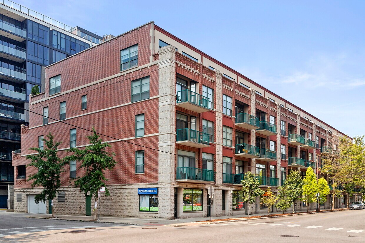 Primary Photo - 841 W Monroe St