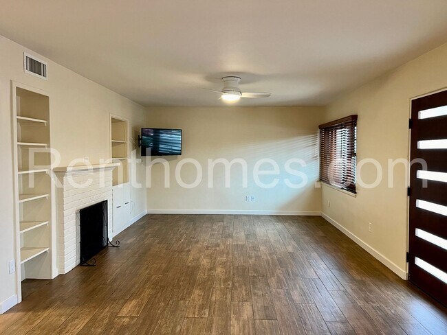 Building Photo - Mission Hills, 4120 Palmetto Wy, Dual Pane...