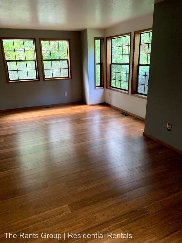 Building Photo - 3710 Goldcrest Heights NW