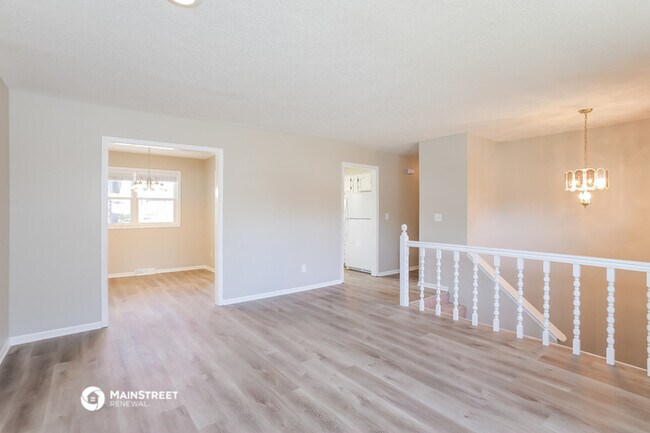 Foto del edificio - 6716 NW Hidden Valley Rd