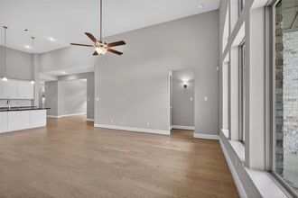 Building Photo - 3031 Lantana Trl