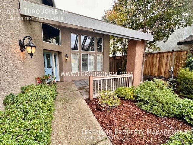 Building Photo - 6004 Turquoise Dr