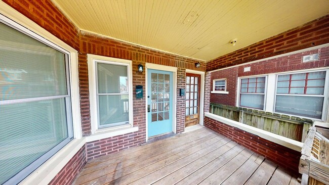 Foto del edificio - 978 Linwood Ave