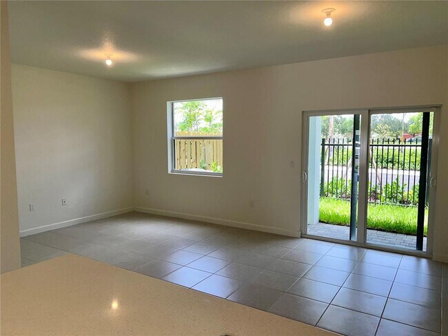 Foto del edificio - 18409 SW 1st St
