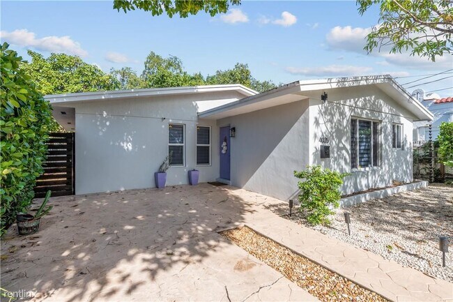 Foto del edificio - 3 br, 2 bath House - 4035 SW 2nd St