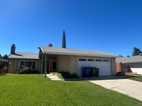 Building Photo - 35121 San Carlos St
