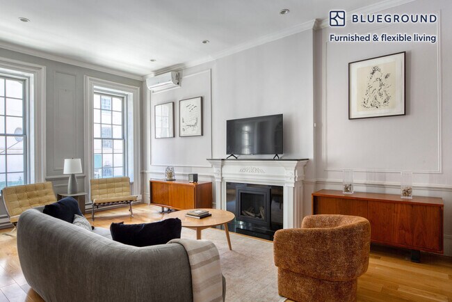 Building Photo - 132 E 38th St