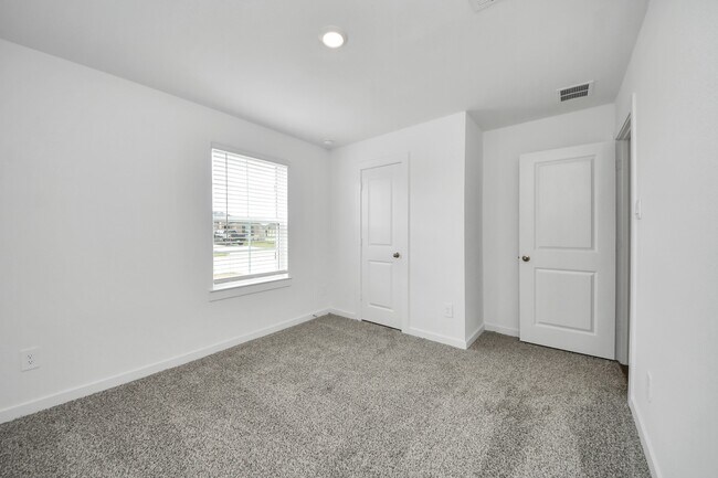 Building Photo - 9035 Rose Water Trl