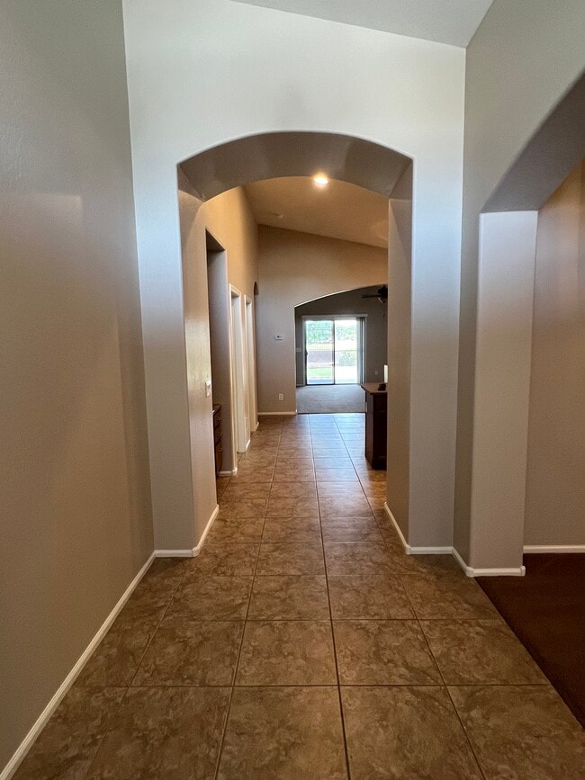 Welcoming entry hall - 40781 W Walker Way