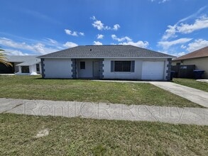 Building Photo - 1118 Greenlea Dr