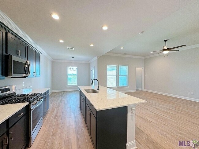 Foto del edificio - 722 Bellegrove Sq Ave