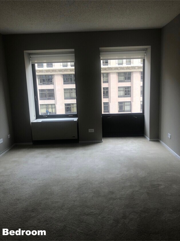 Foto del edificio - 425 E Erie St