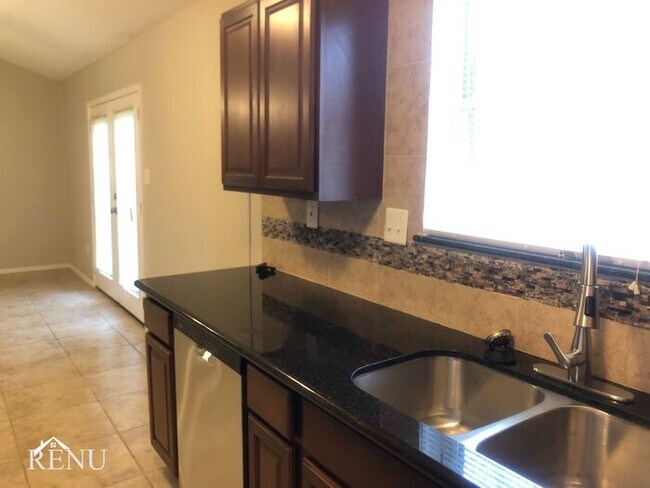 Foto del edificio - 4963 East Ridge Creek Drive