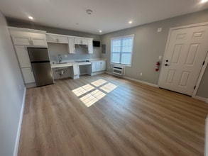 Building Photo - 528 Ocean Blvd