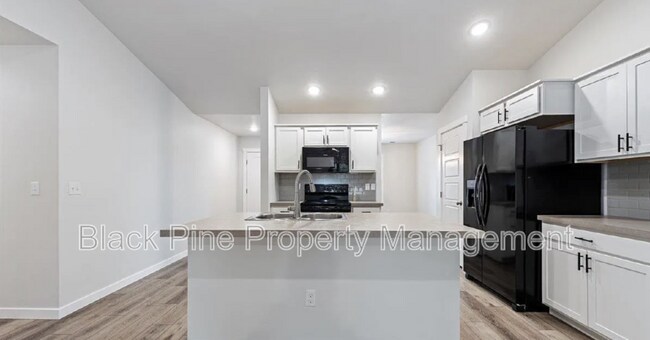 Foto del edificio - 3949 N Amberwood Ave