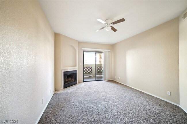 Foto del edificio - 8455 W Sahara Ave