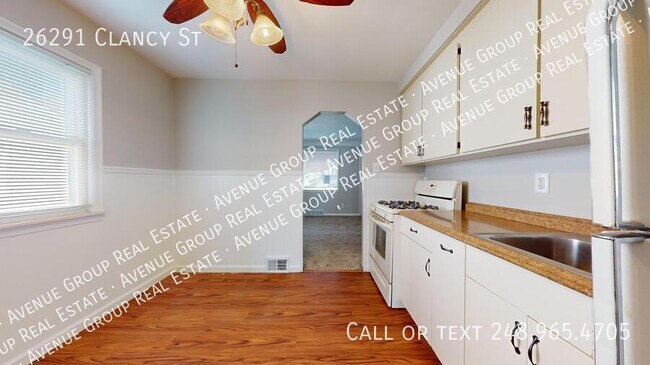 Foto del edificio - 26291 Clancy St