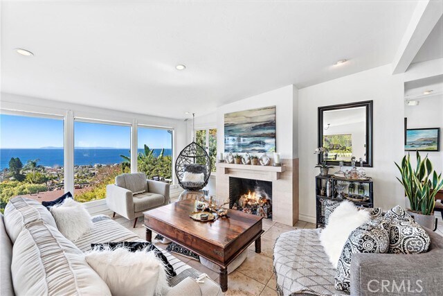 Foto del edificio - 875 Coast View Dr