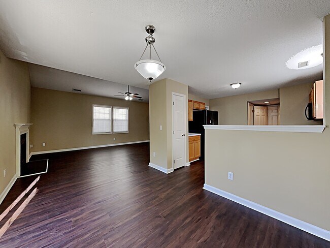 Building Photo - 4805 Mocha Lane