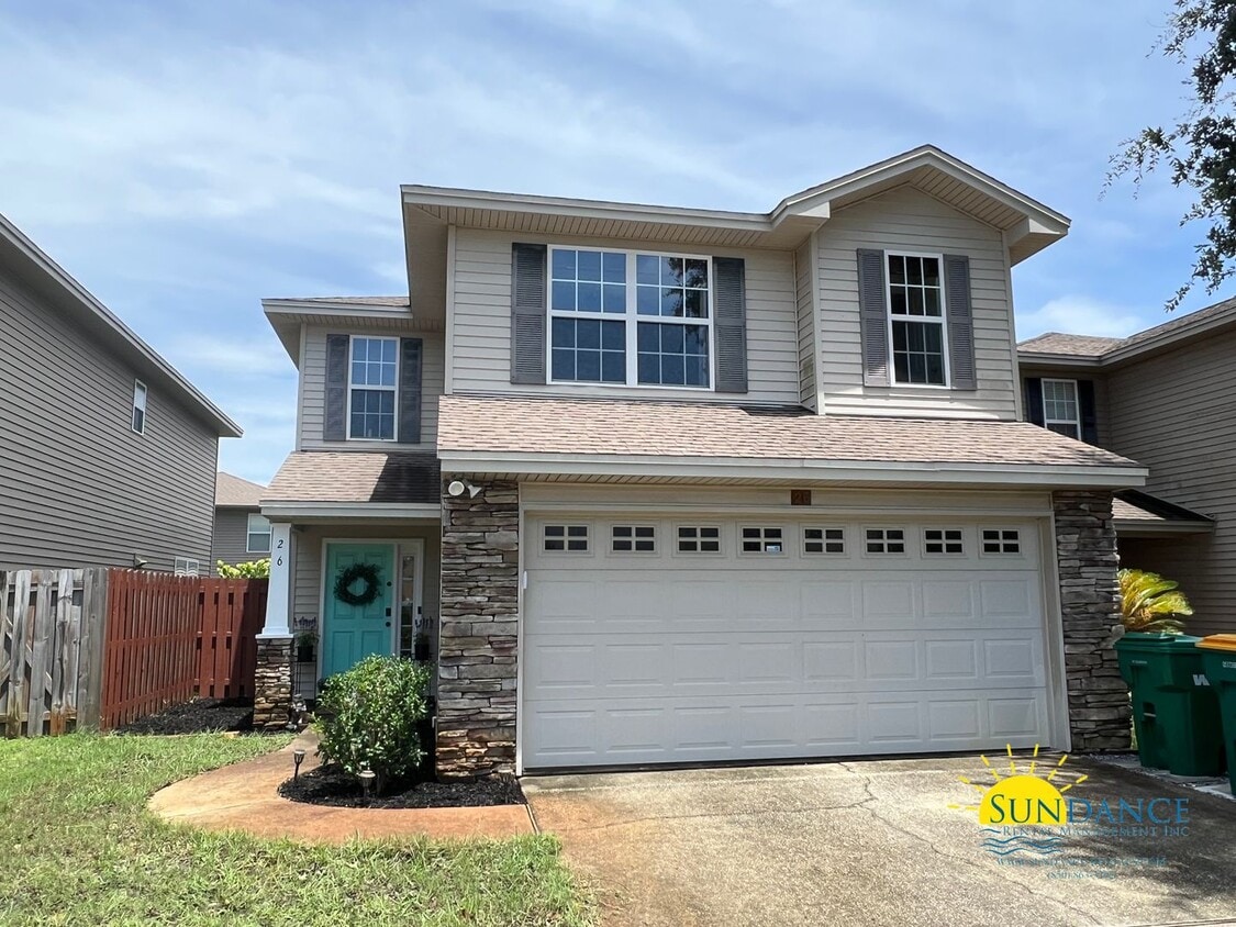 Primary Photo - Impeccable 3 Bedroom Home in Shalimar!