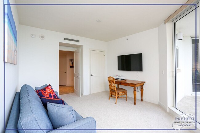 Building Photo - **THIS 3 BEDROOM\4 BATHROOM HIGH IN THE SK...