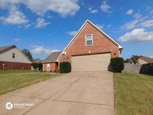Building Photo - 6198 Braybourne Main, Olive Branch, MS 38654